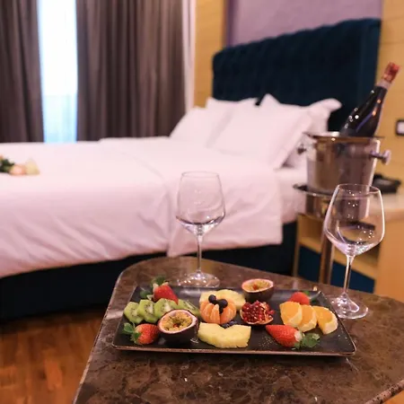 Hotel White Dream 4*