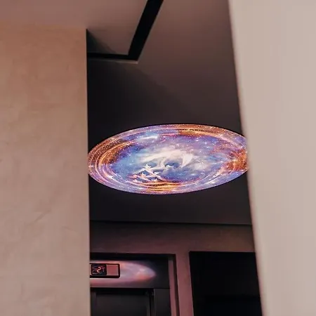 Hotel White Dream