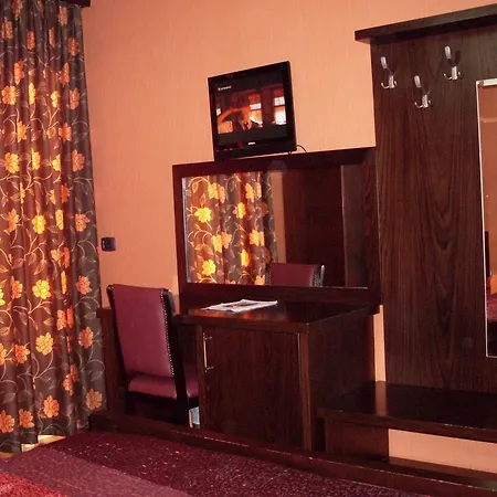 Hotel White Dream