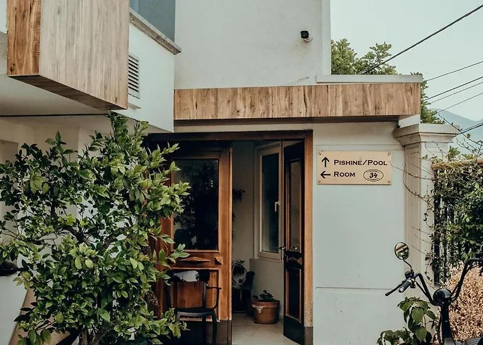 White Dream تيرانا